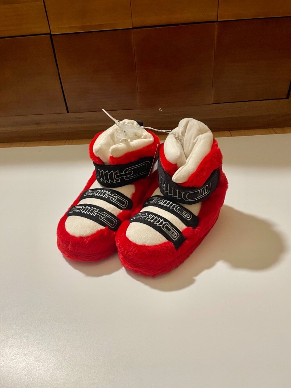 Wondershop Kids' Red and black high top soft slippers